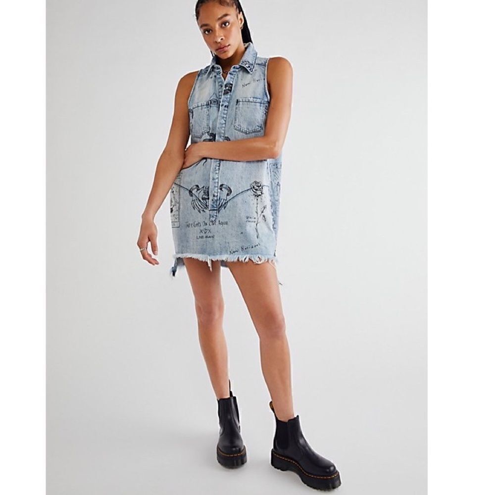 ONETEASPOON
Tattoo Salty Dog Braxton Dress